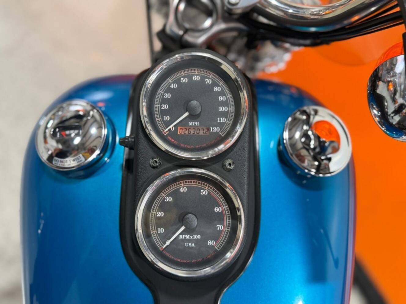 A photo of this 1995 Harley-Davidson  Dyna Low Rider 