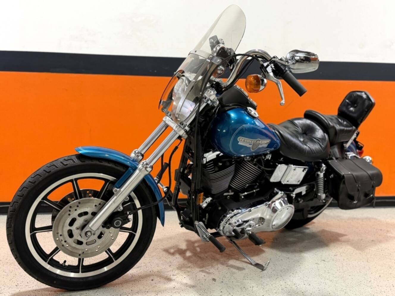 A photo of this 1995 Harley-Davidson  Dyna Low Rider 