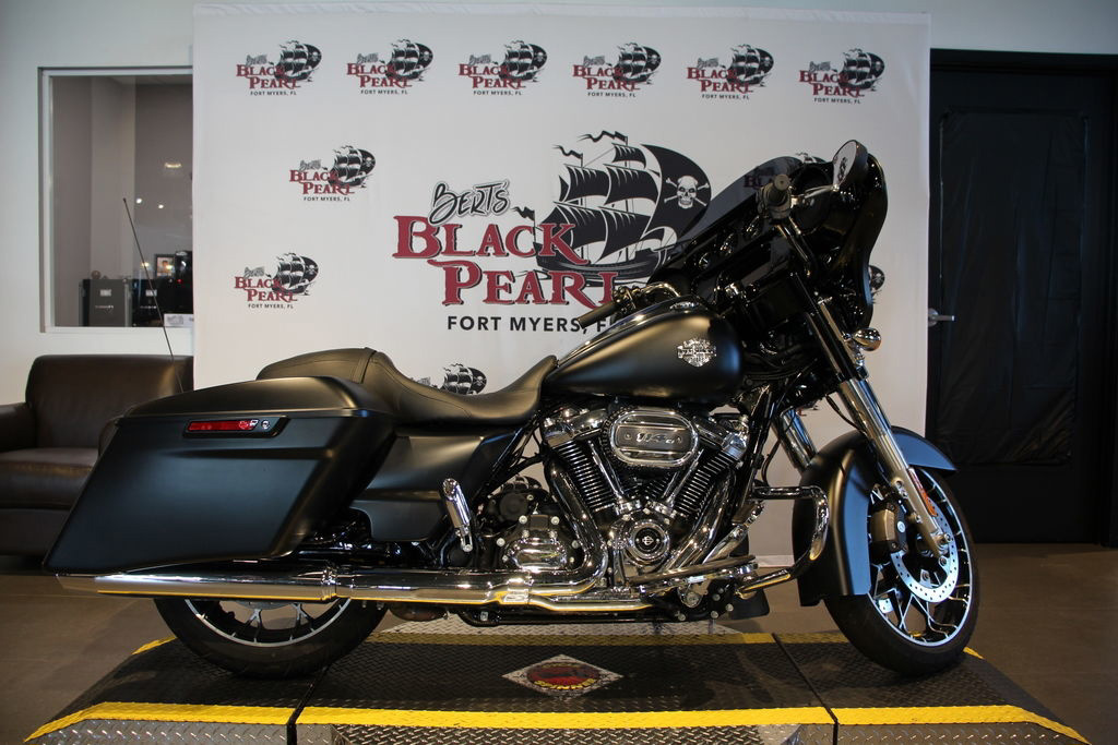 2022 Harley-Davidson Street Glide FLHXS - Special SPECIAL in Fort Myers, FL