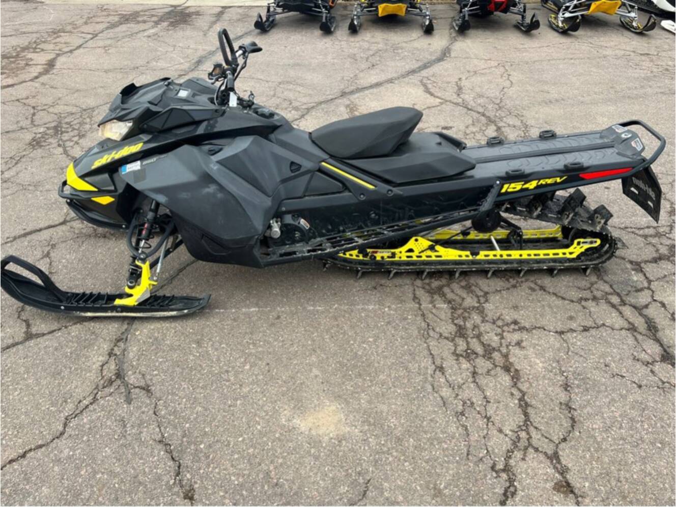 A photo of this 2017 Ski-Doo Summit X 850 E-Tec 154"