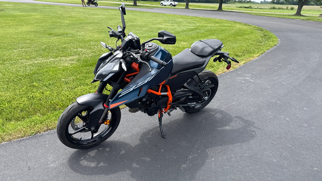 2026 KTM Duke 390 Standard motorcycle