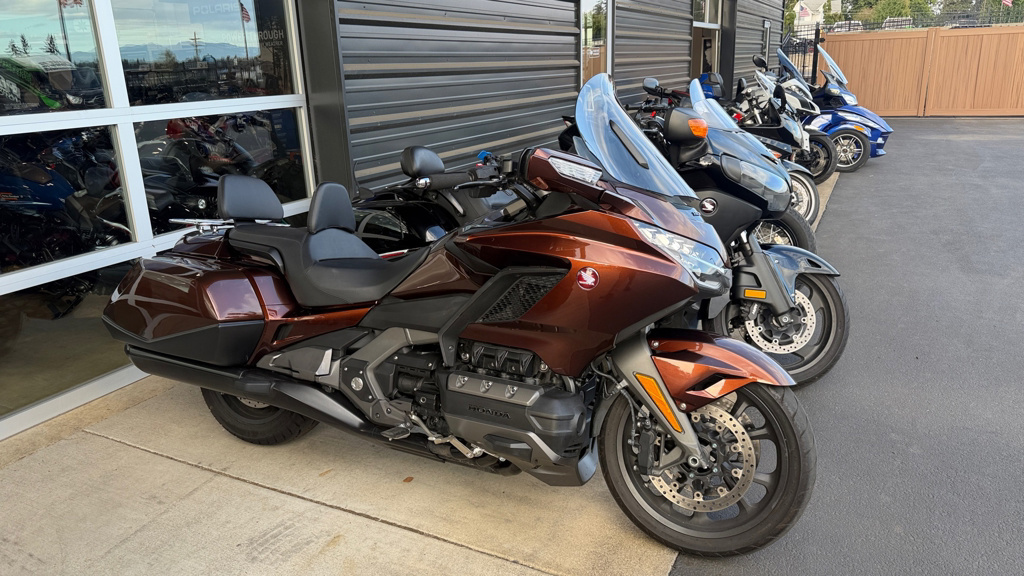 2018 Honda Gold Wing Pearl Stallion Brown BASE in Sublimity, OR