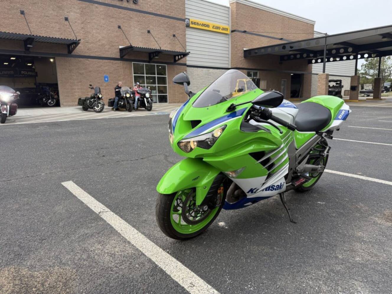 A photo of this 2024 Kawasaki Ninja ZX -14R 40th Anniversary Edition ABS 40th An