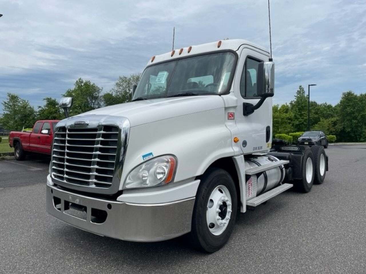 2019 FREIGHTLINER CASCADIA 125 in Swedesboro, NJ