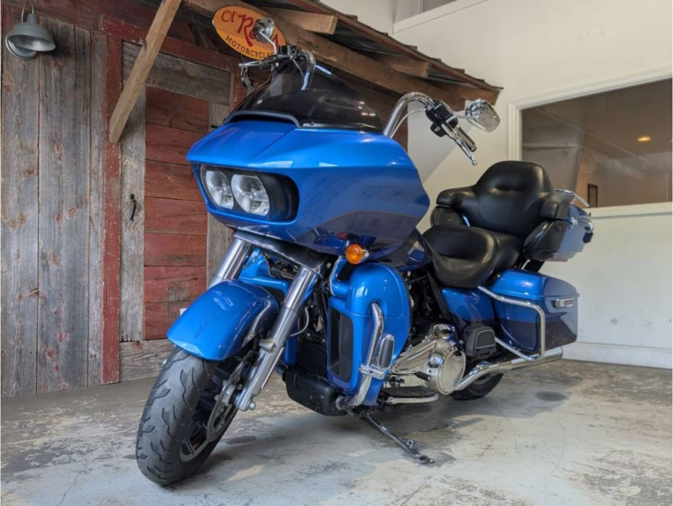 A photo of this 2017 Harley-Davidson® FLTRU - Road Glide® Ultra