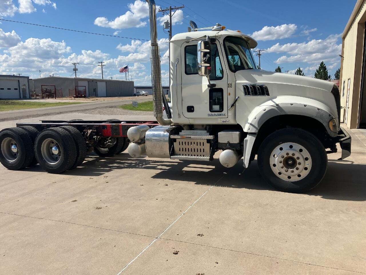 2012 MACK Granite GU713 in Garden City, KS