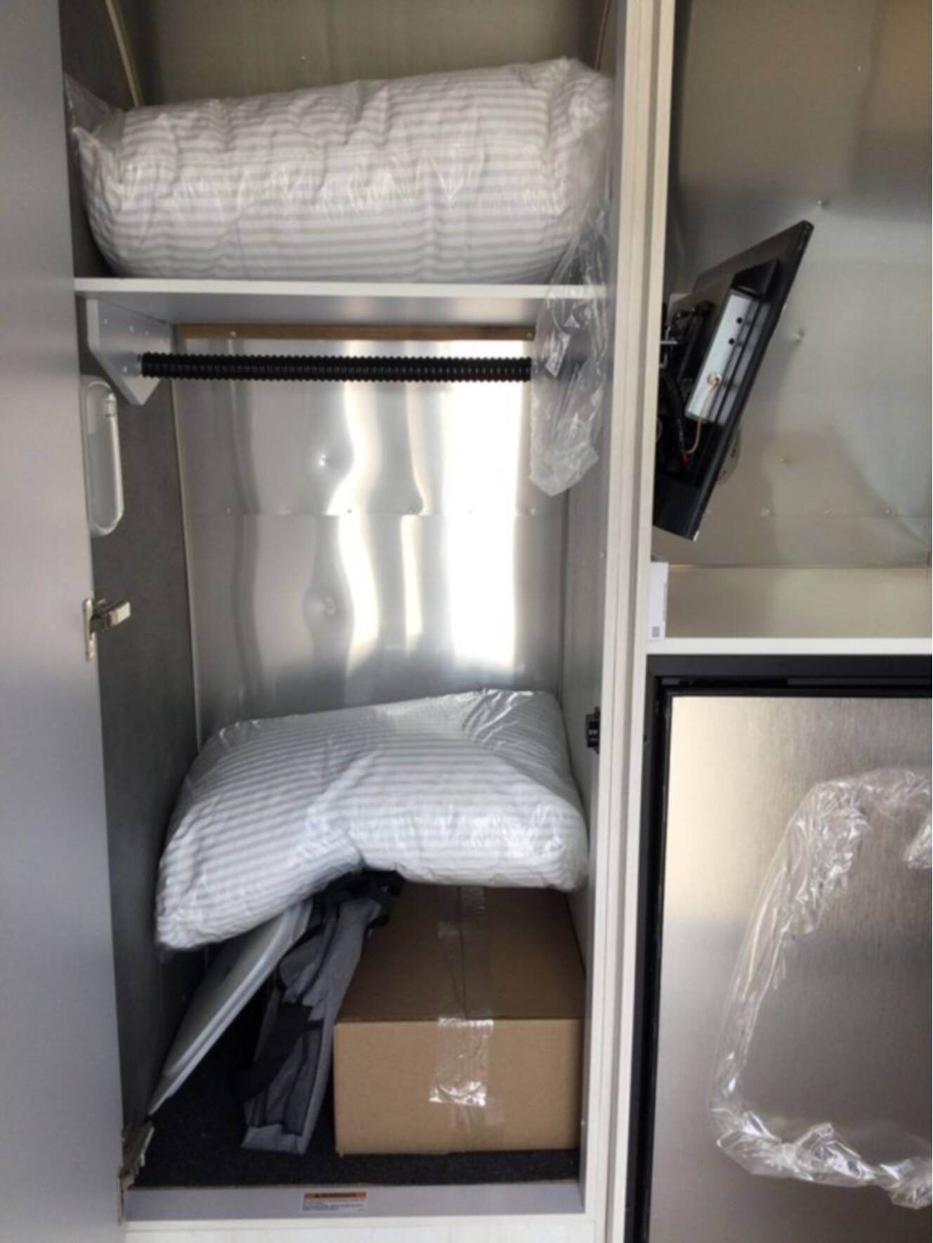 A photo of this 2026 Airstream Bambi® 22FB