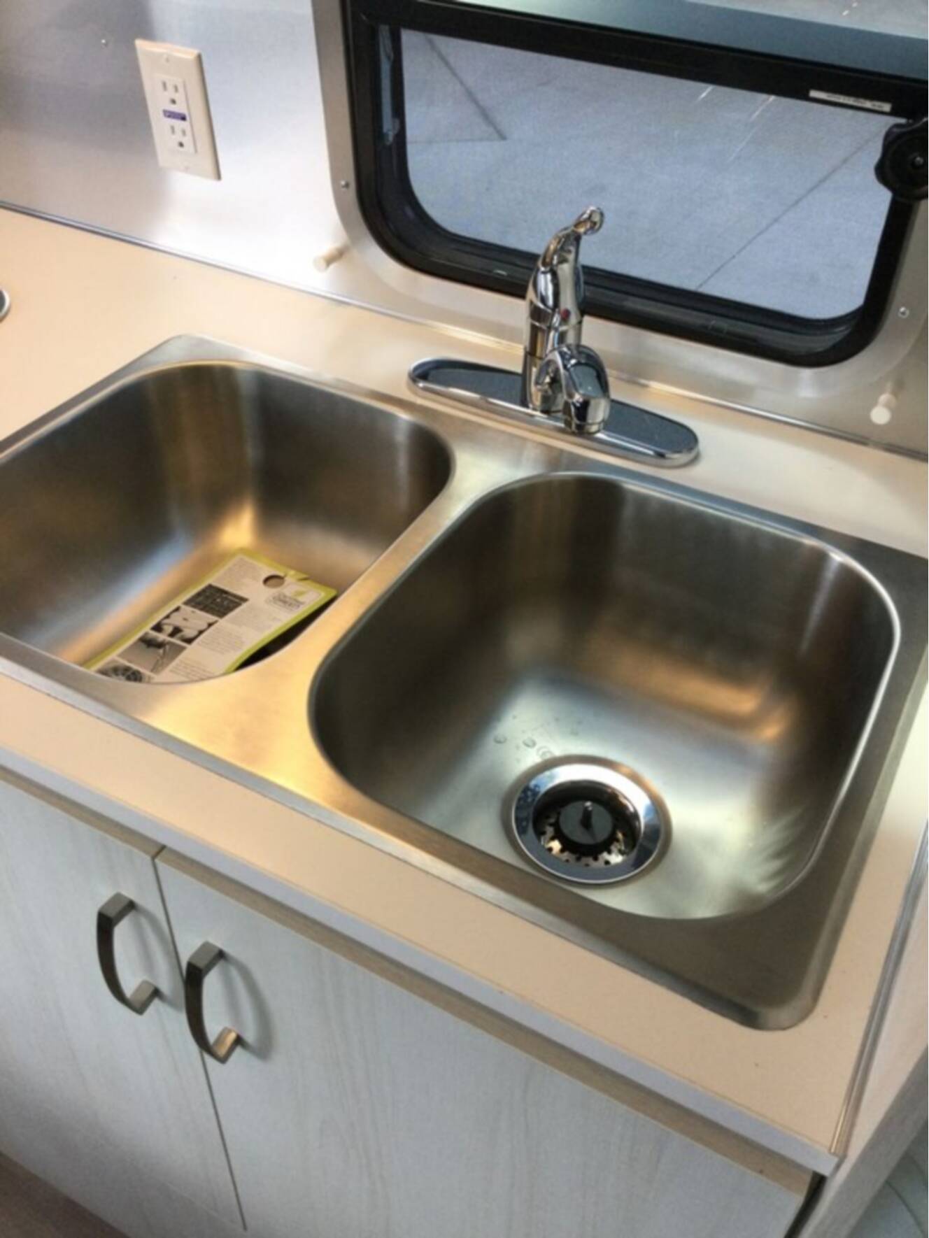 A photo of this 2026 Airstream Bambi® 22FB