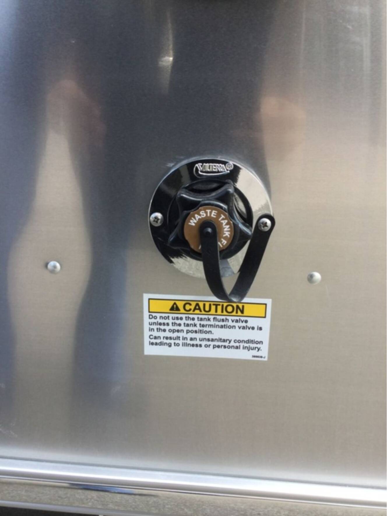 A photo of this 2026 Airstream Bambi® 22FB