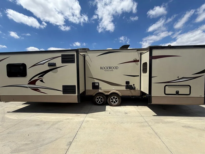 2018 Forest River Rockwood Signature 8324BS-W