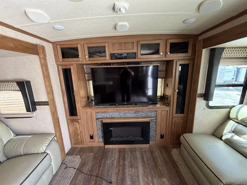 2018 Forest River Rockwood Signature 8324BS-W