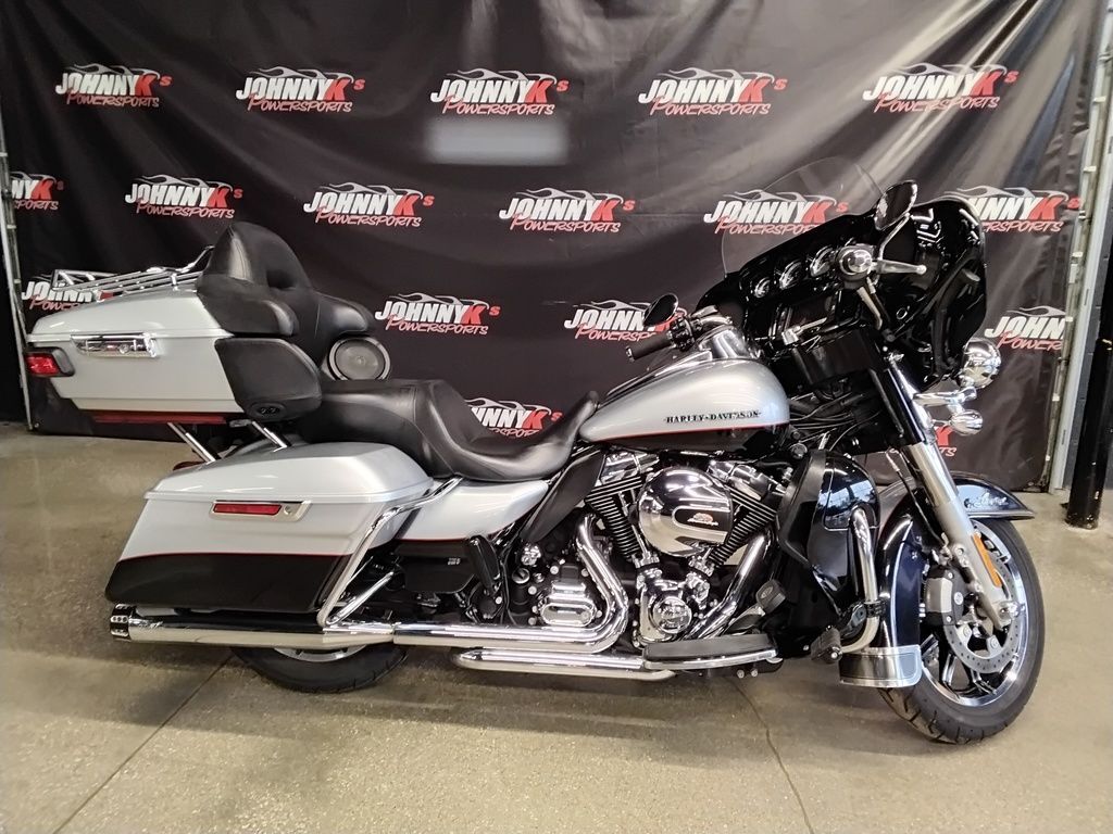 2015 Harley-Davidson® FLHTKL - Ultra Limited Low ULTRA LIMITED LOW in Burbank, OH