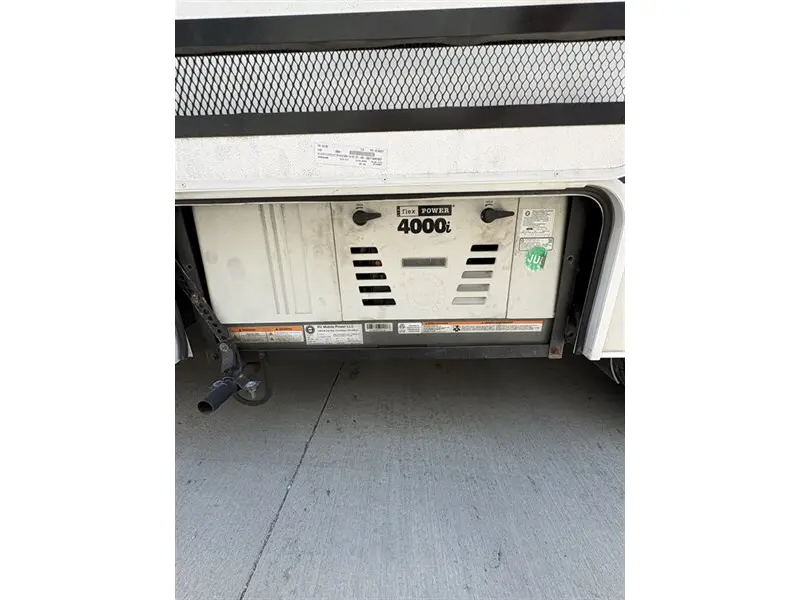 2025 THOR MOTOR COACH EDDIE BAUER 22EB