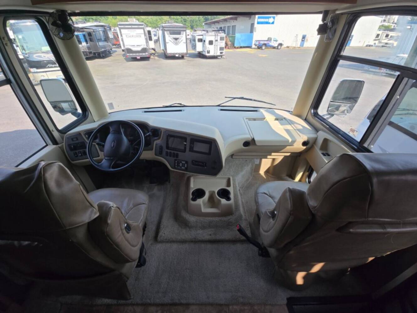 A photo of this 2013 Tiffin Motorhomes Open Road Allegro 36LA