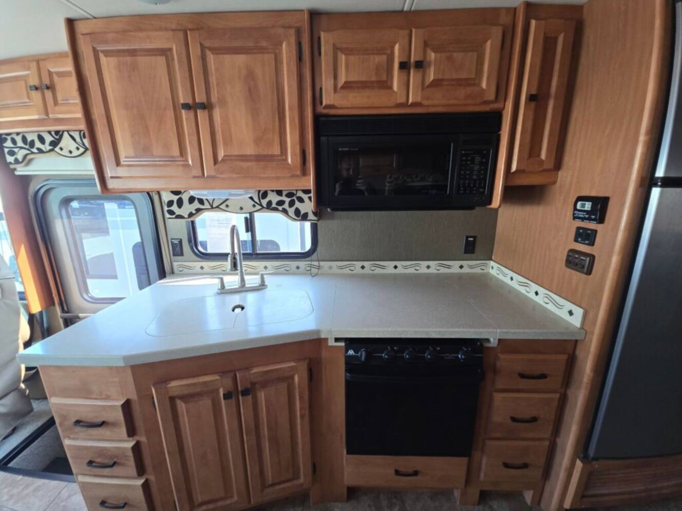 A photo of this 2013 Tiffin Motorhomes Open Road Allegro 36LA
