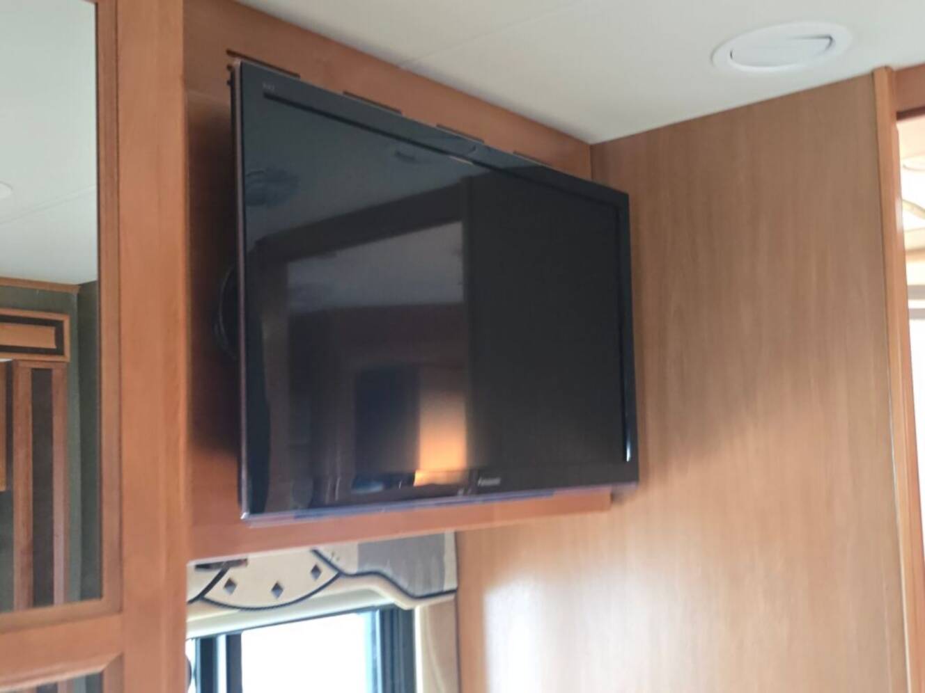 A photo of this 2013 Tiffin Motorhomes Open Road Allegro 36LA