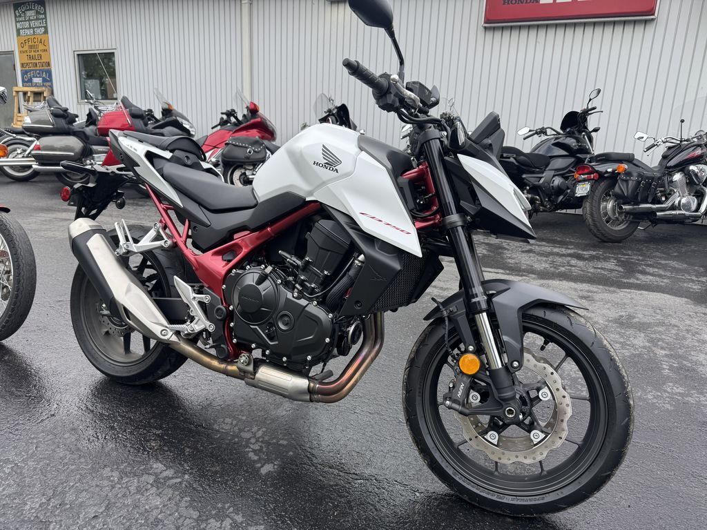 2025 Honda® CB750 Hornet BASE in Hamburg, NY
