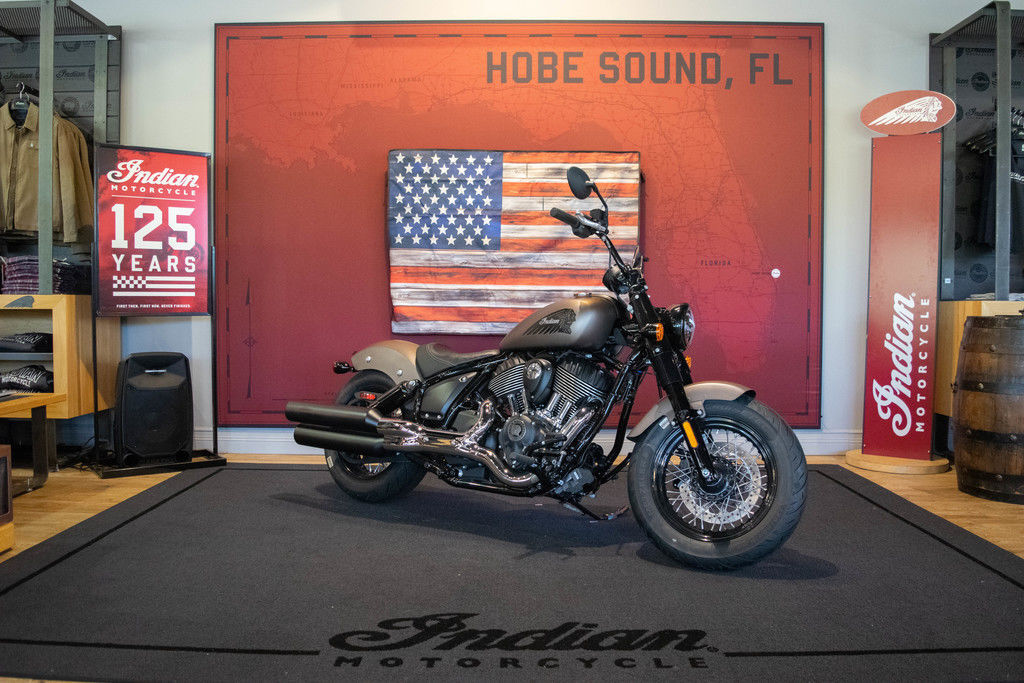 2025 Indian Motorcycle® Chief® Bobber Nara Bronze Smoke BASE in Hobe Sound, FL