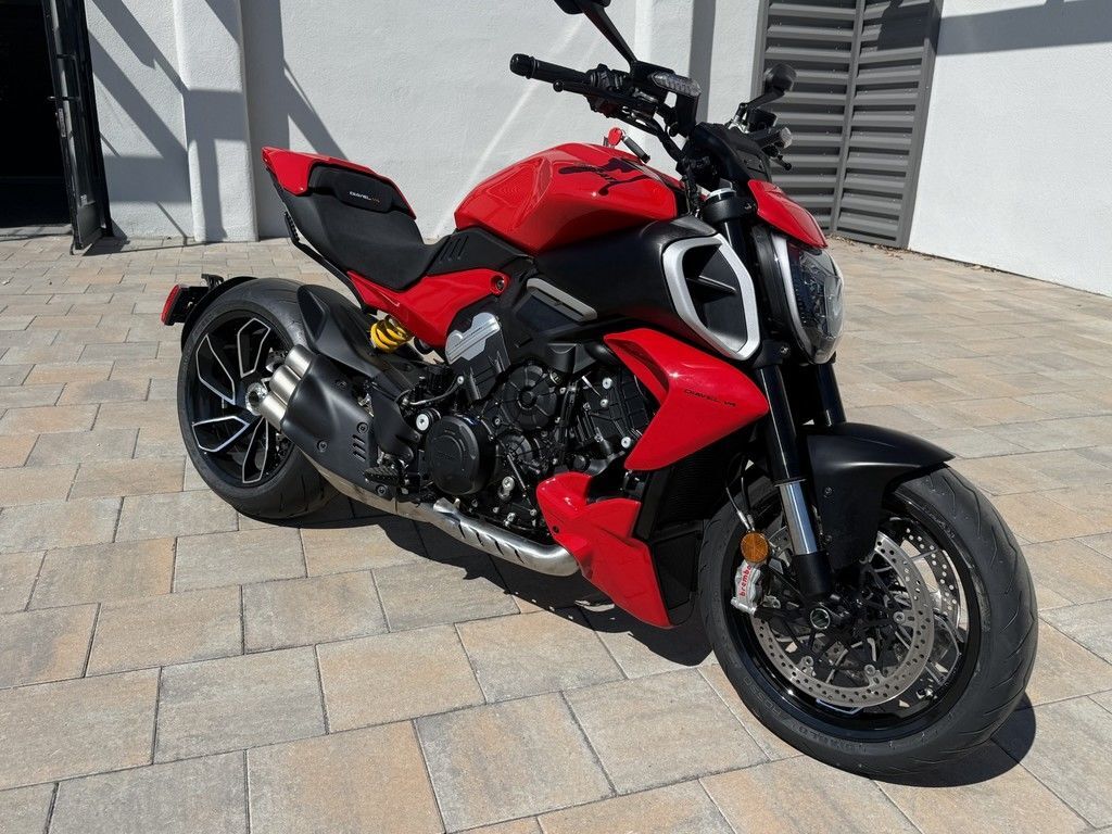 2026 Ducati Diavel V4 Red V4 in Reno, NV