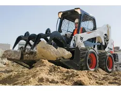 Bobcat 68" Indust. Bucket Grapple