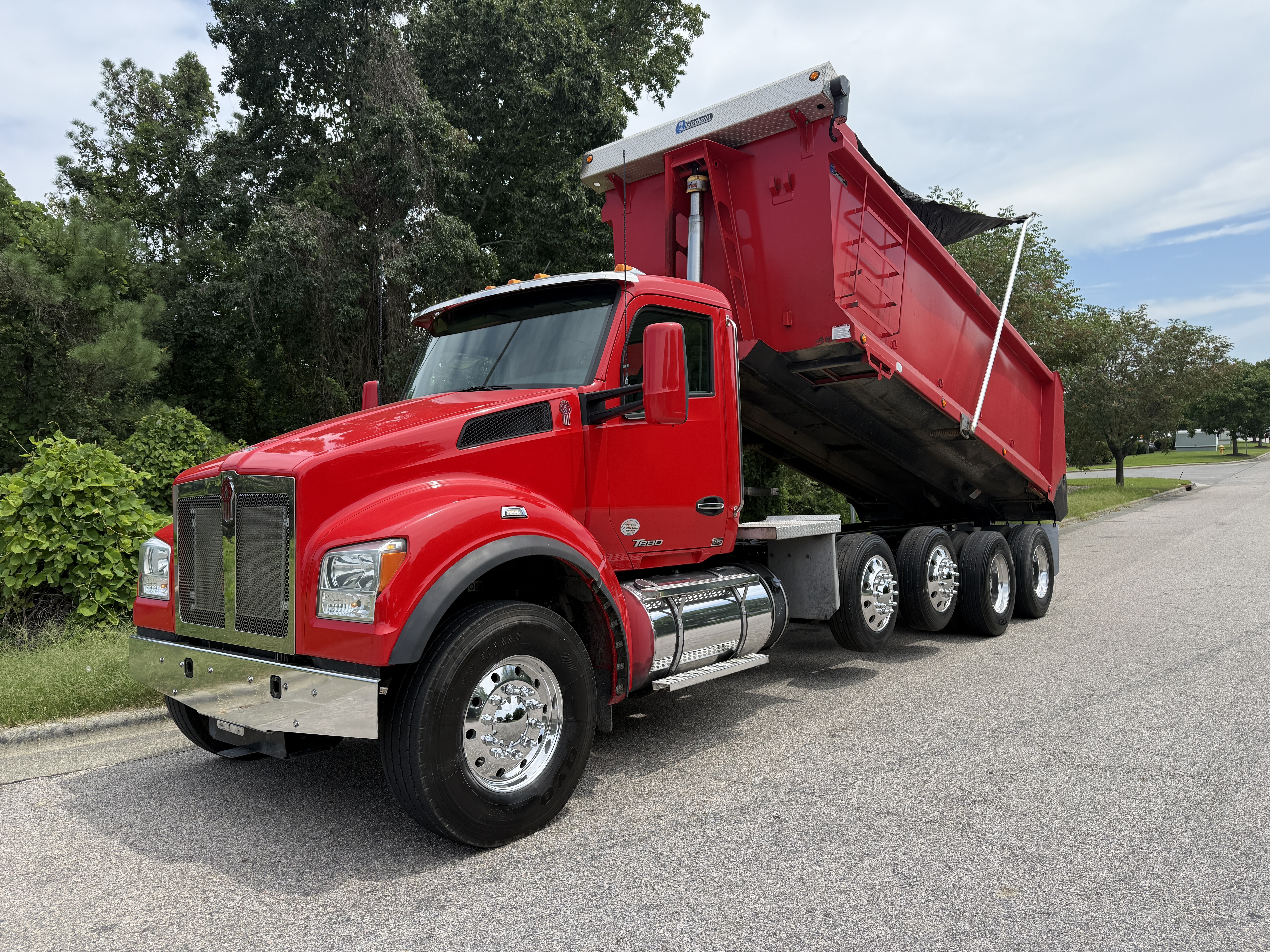 2021 KENWORTH T800 in Raleigh, NC