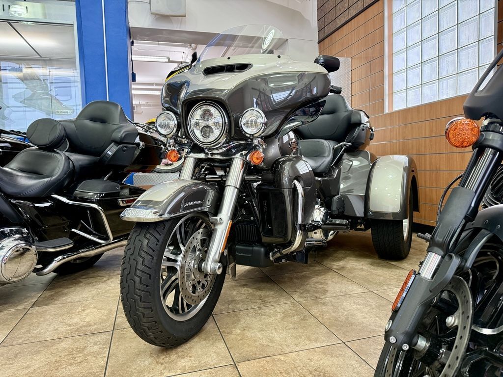 2023 Harley-Davidson® FLHTCUTG - Tri Glide® Ultra ULTRA CLASSIC in Deerfield Beach, FL