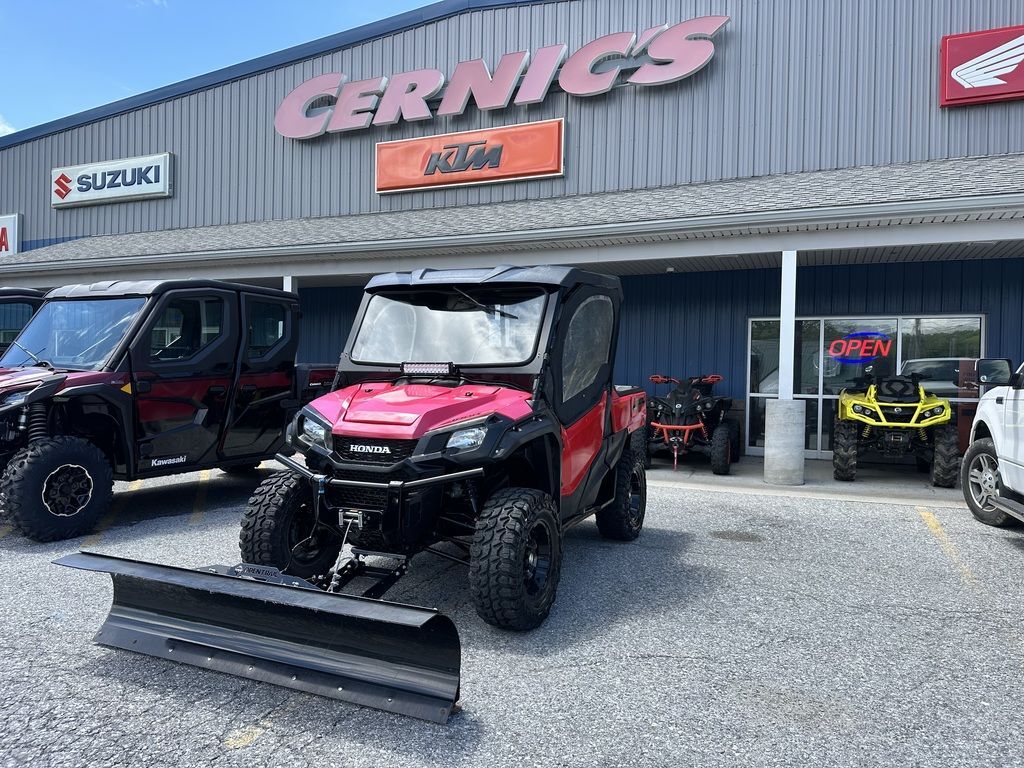 2016 Honda® Pioneer 1000 EPS in johnstown PA