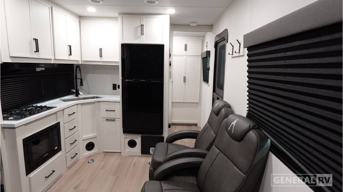 A photo of this 2027 Grand Design MOMENTUM 17MAV