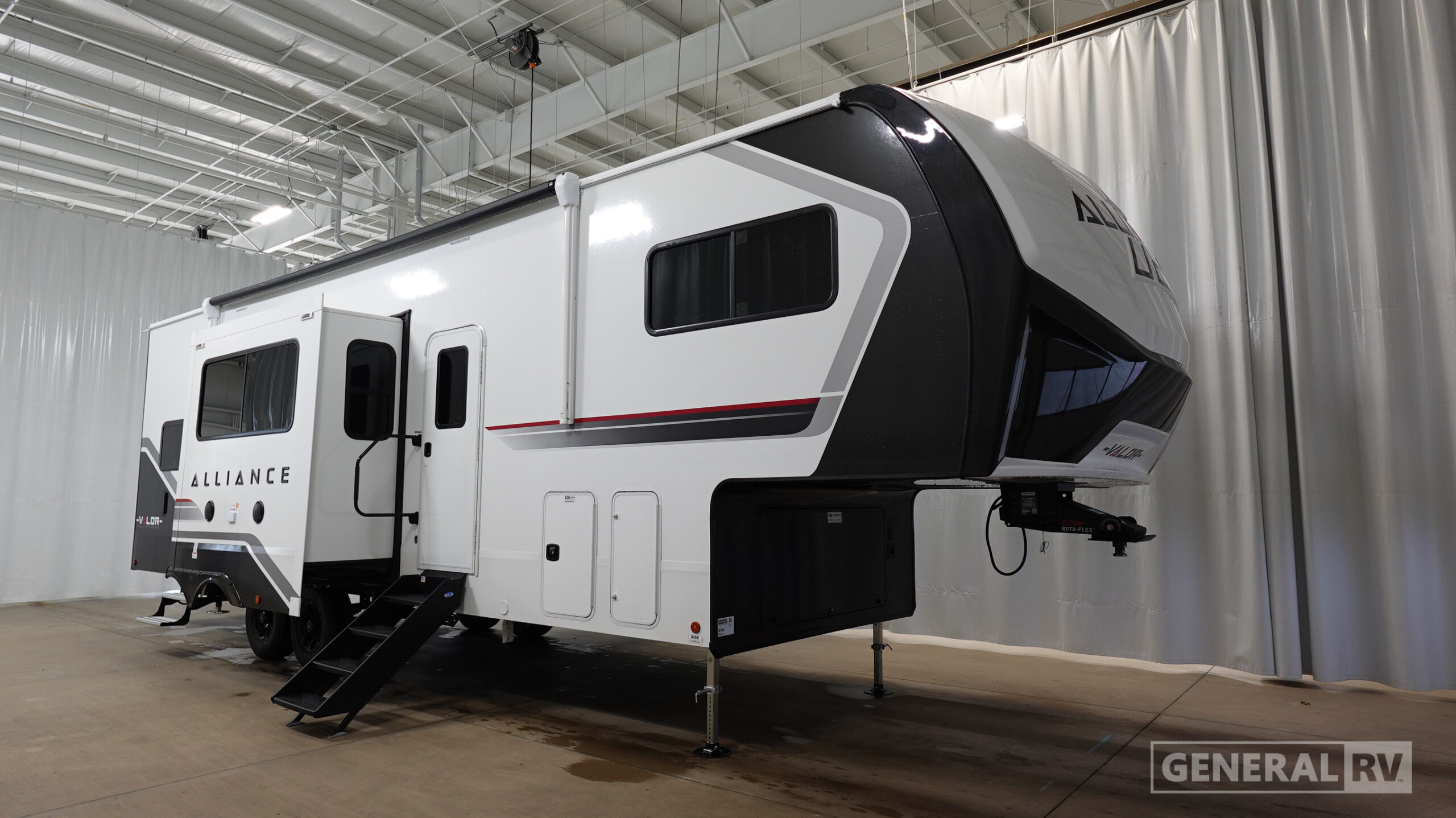 2027 Alliance Rv VALOR 32A10 in north canton OH