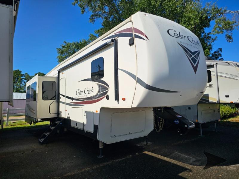 2019 Forest River Rv Cedar Creek Silverback 29IK in longview TX