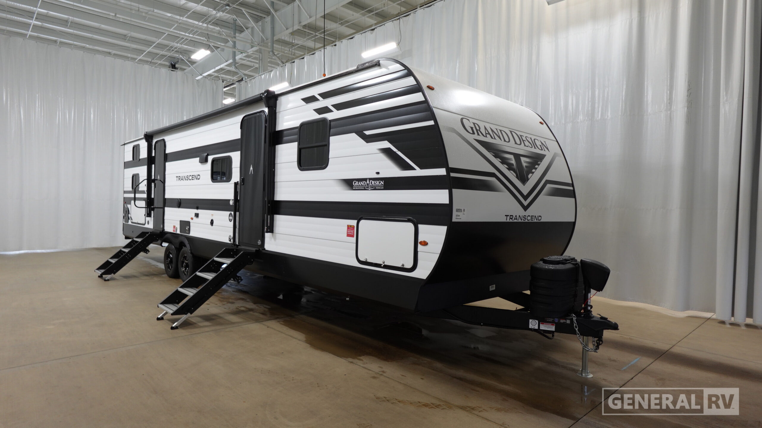 2027 Grand Design TRANSCEND 325BHT in birch run MI