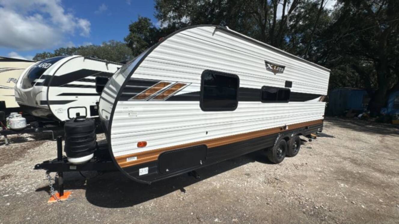 A photo of this 2023 Wildwood By Forest River X-Lite 19DBXL
