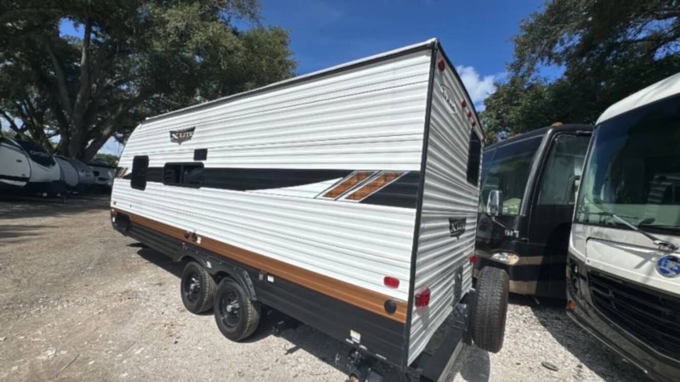 A photo of this 2023 Wildwood By Forest River X-Lite 19DBXL