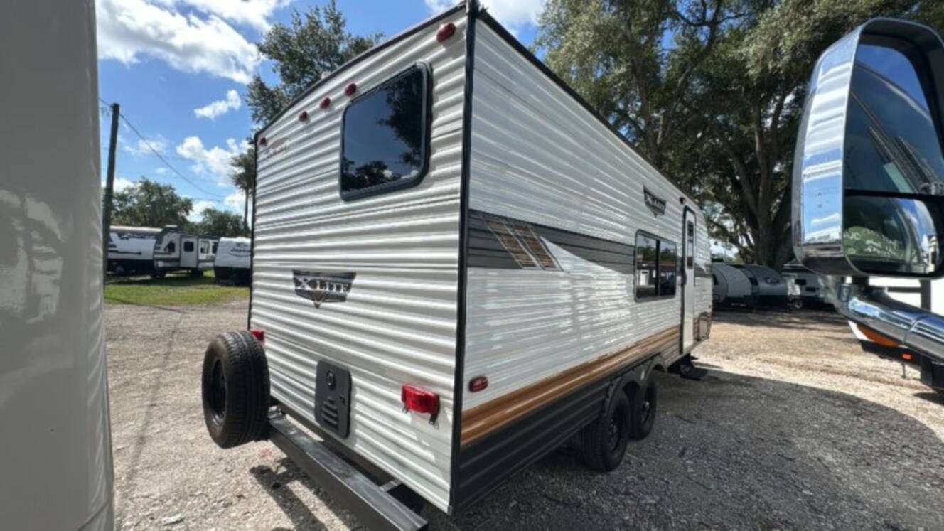 A photo of this 2023 Wildwood By Forest River X-Lite 19DBXL