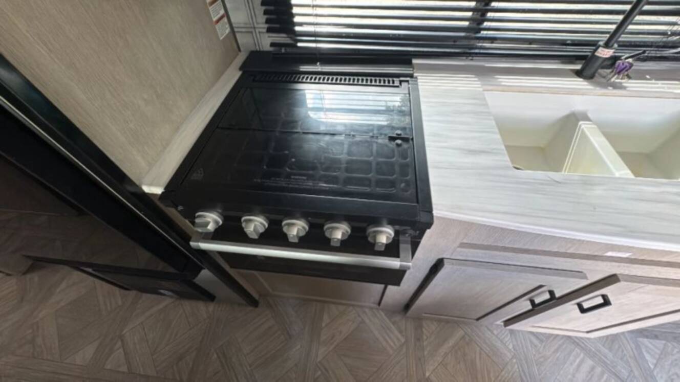 A photo of this 2023 Wildwood By Forest River X-Lite 19DBXL