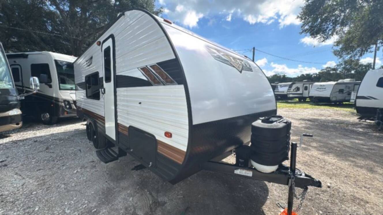 A photo of this 2023 Wildwood By Forest River X-Lite 19DBXL