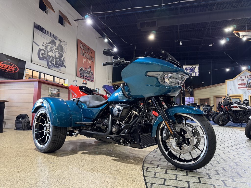 2026 Harley-Davidson ROAD GLIDE 3 3 in Stuart, FL