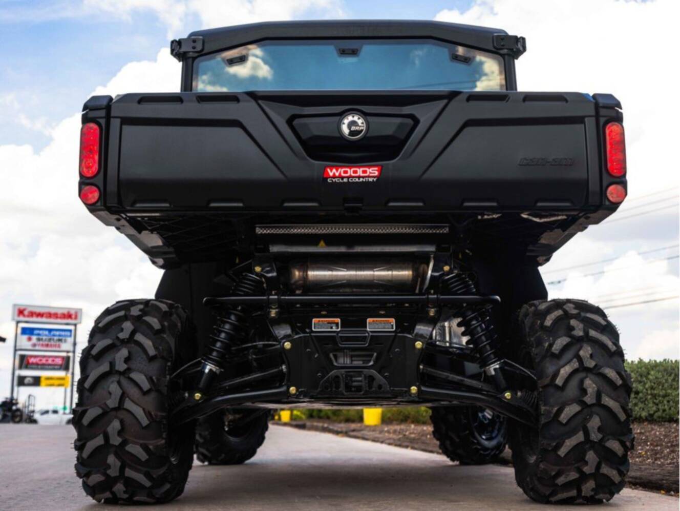 A photo of this 2026 Can-Am Defender DPS CAB HD10