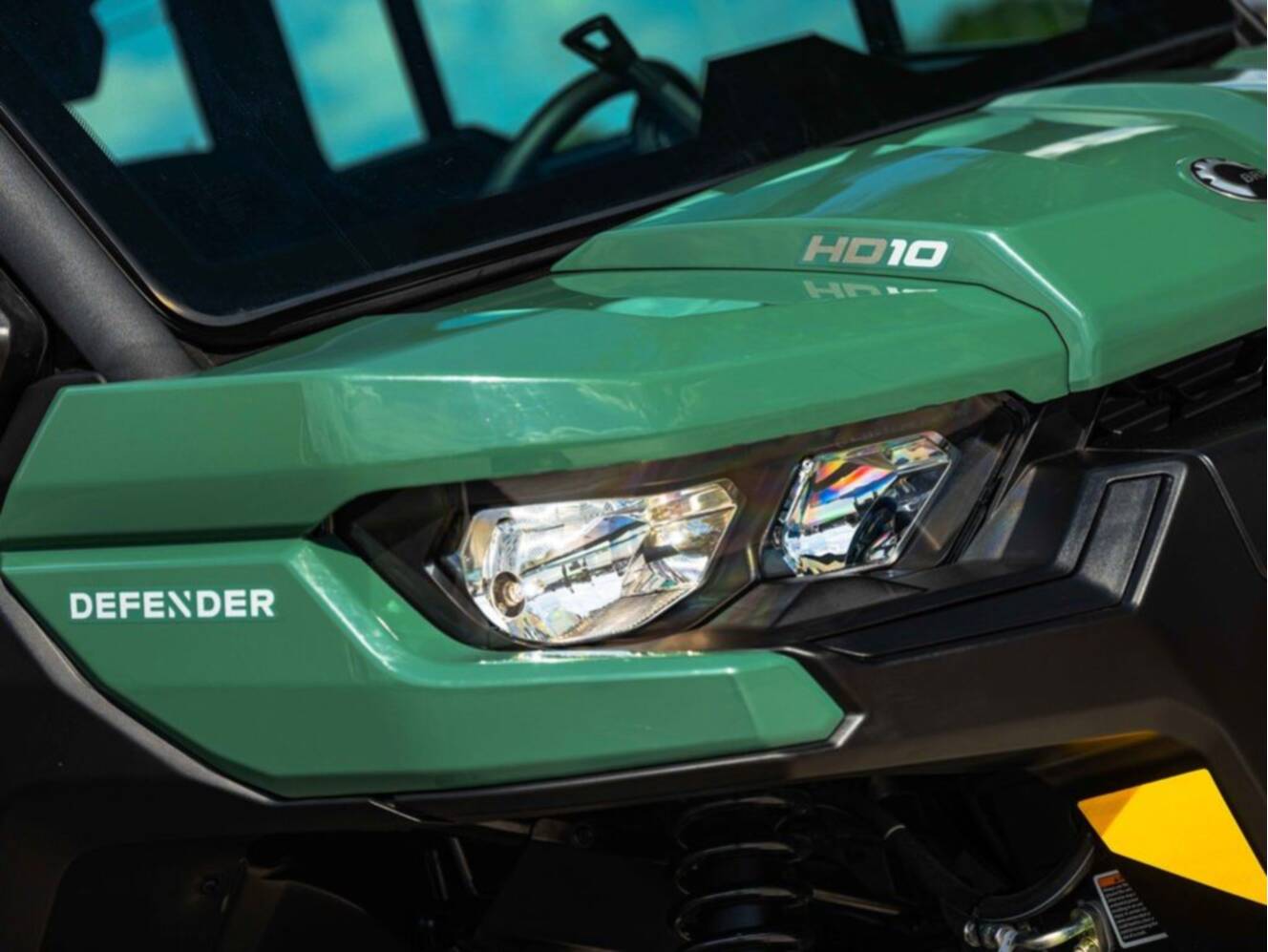 A photo of this 2026 Can-Am Defender DPS CAB HD10