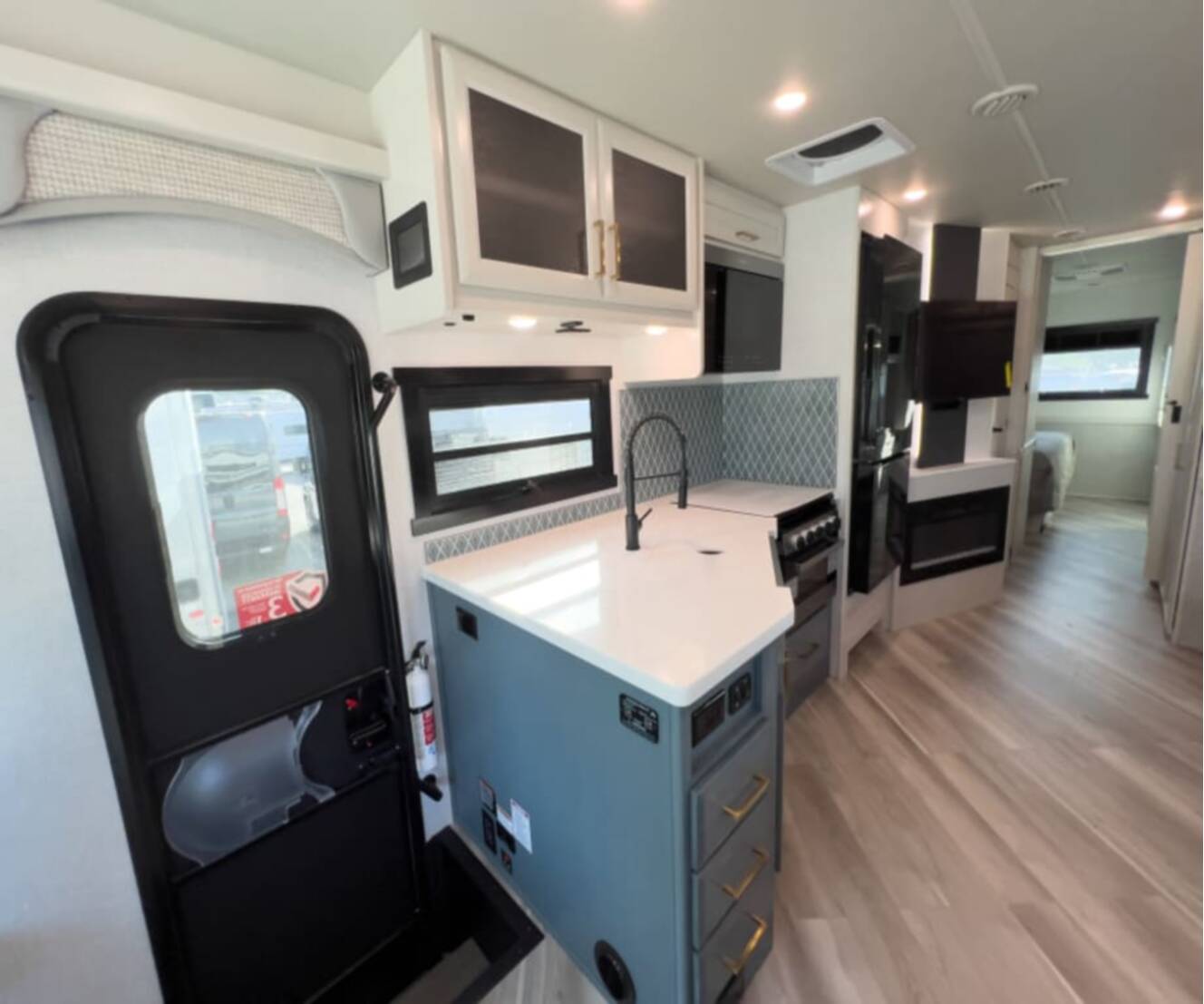 A photo of this 2027 Fleetwood FORTIS 34MB