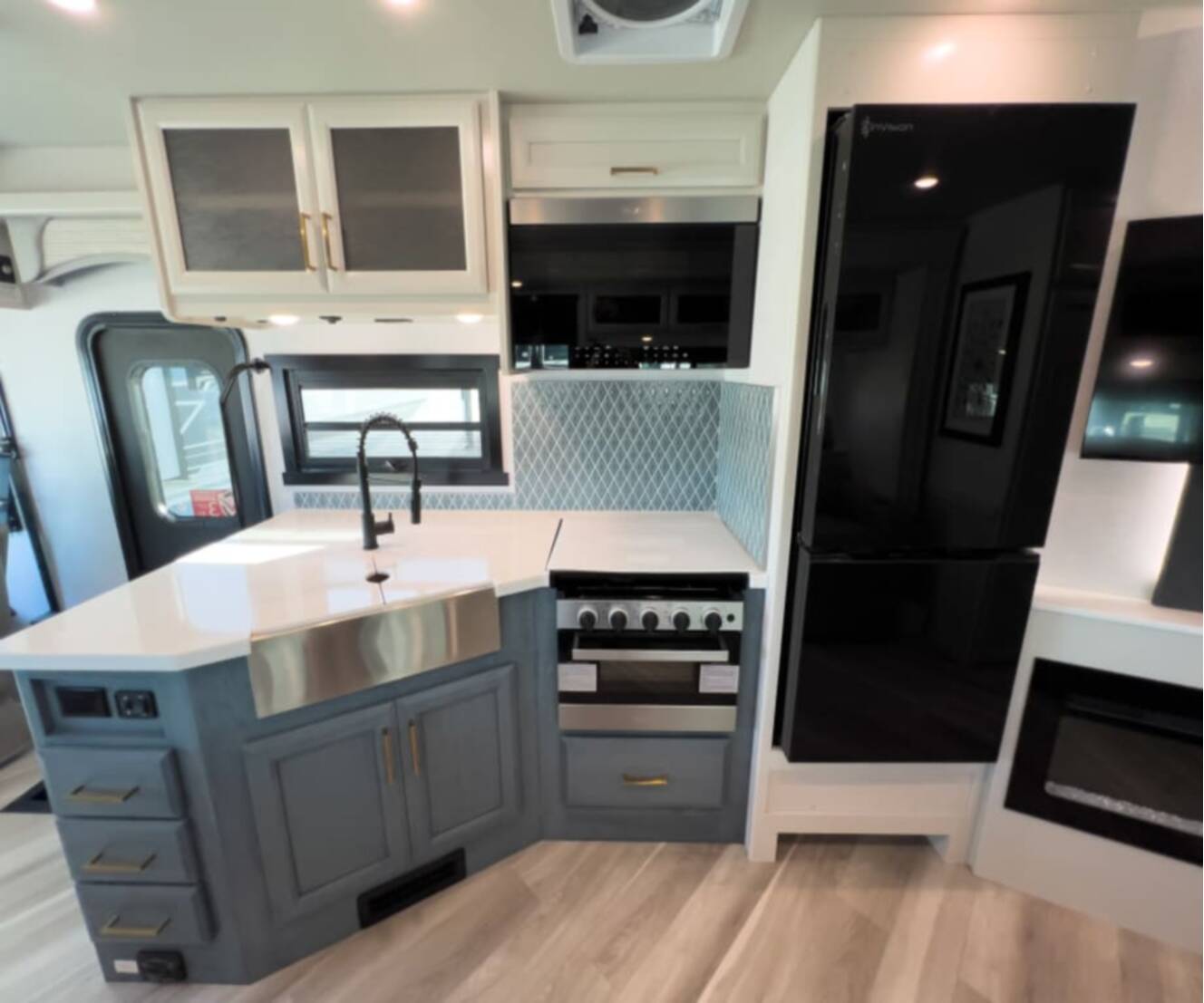A photo of this 2027 Fleetwood FORTIS 34MB