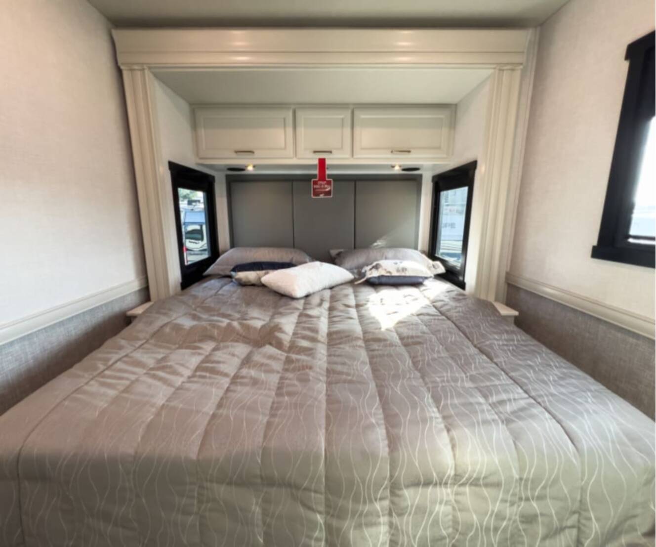 A photo of this 2027 Fleetwood FORTIS 34MB