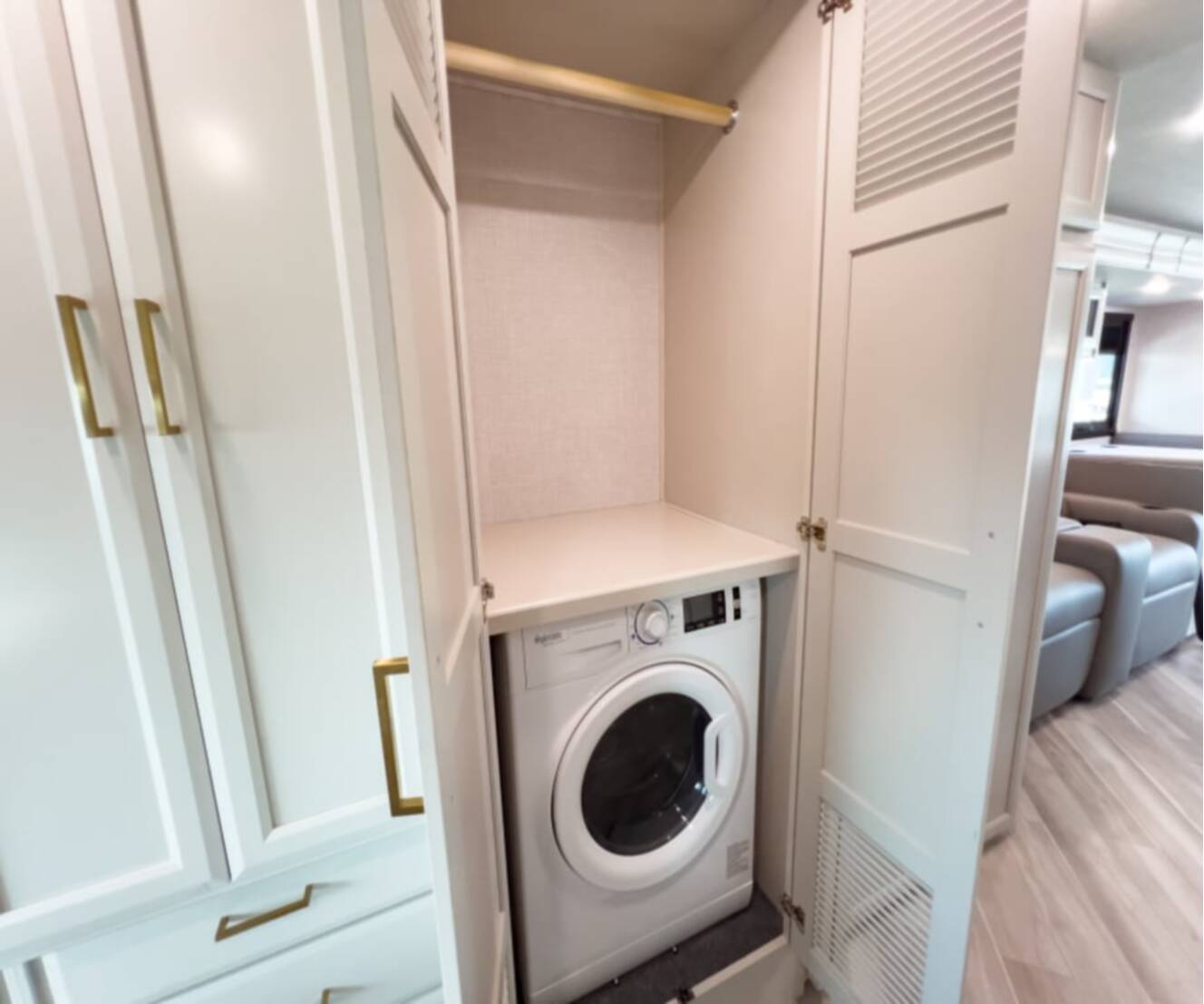 A photo of this 2027 Fleetwood FORTIS 34MB