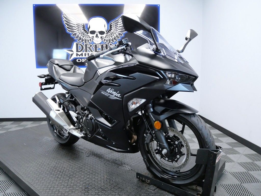 2026 Kawasaki Ninja® 500 ABS Metallic Flat Spark Black ABS in Austin, TX