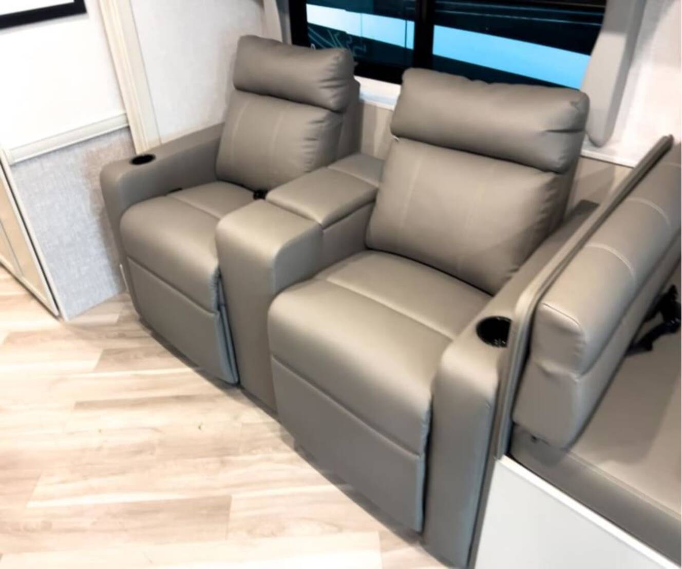 A photo of this 2026 Fleetwood FORTIS 34MB