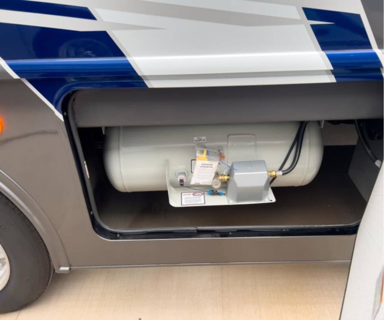A photo of this 2026 Fleetwood FORTIS 34MB