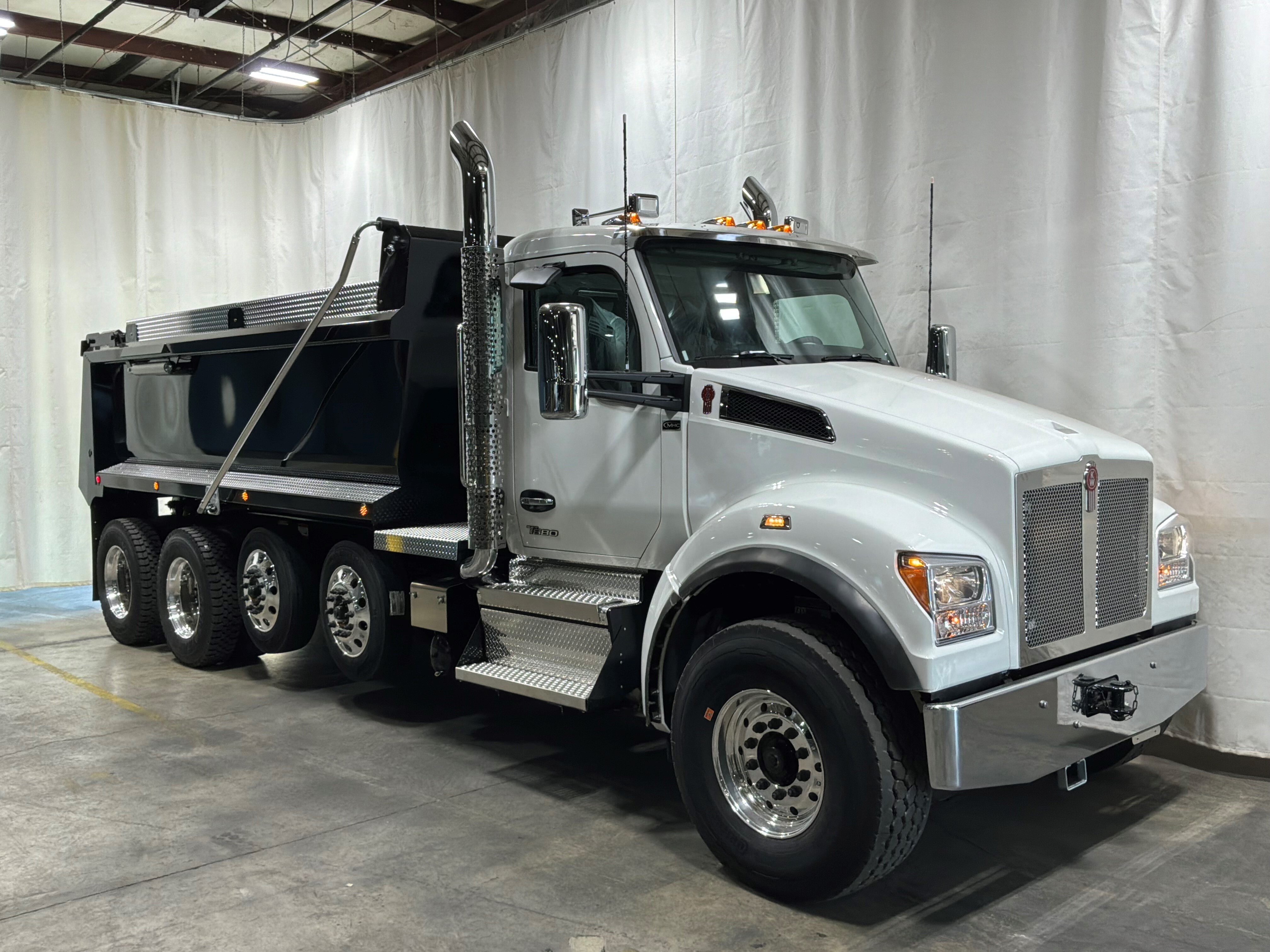 2027 KENWORTH T880 in Durham, NC