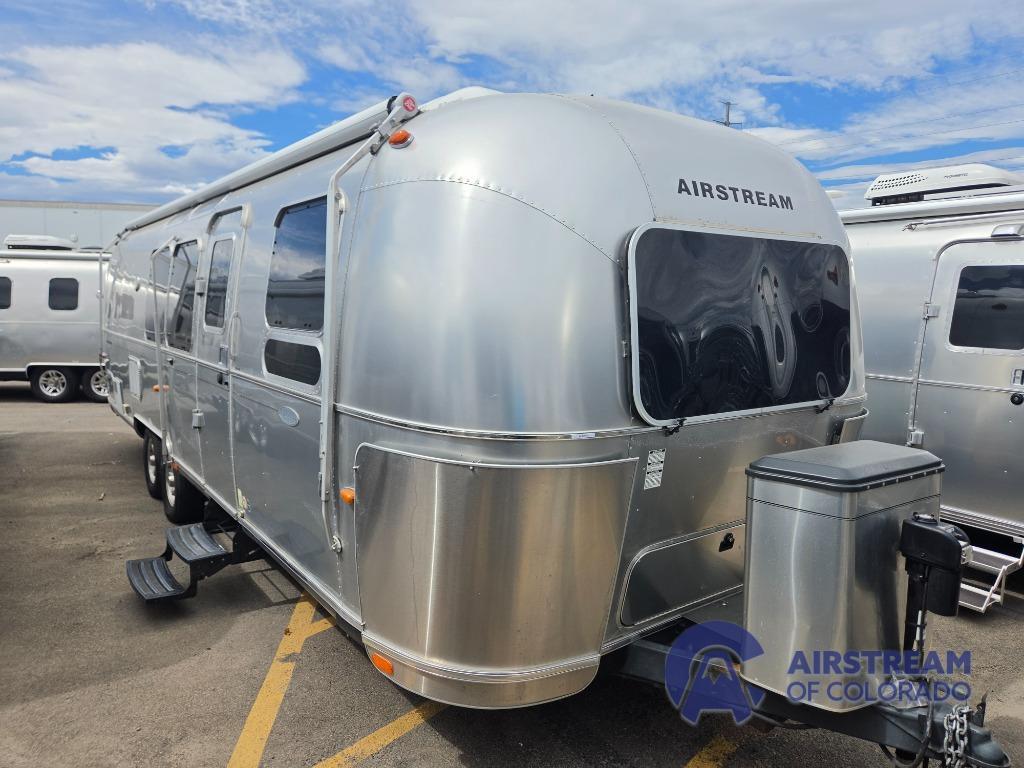 2013 Airstream Flying Cloud 30 in denver CO