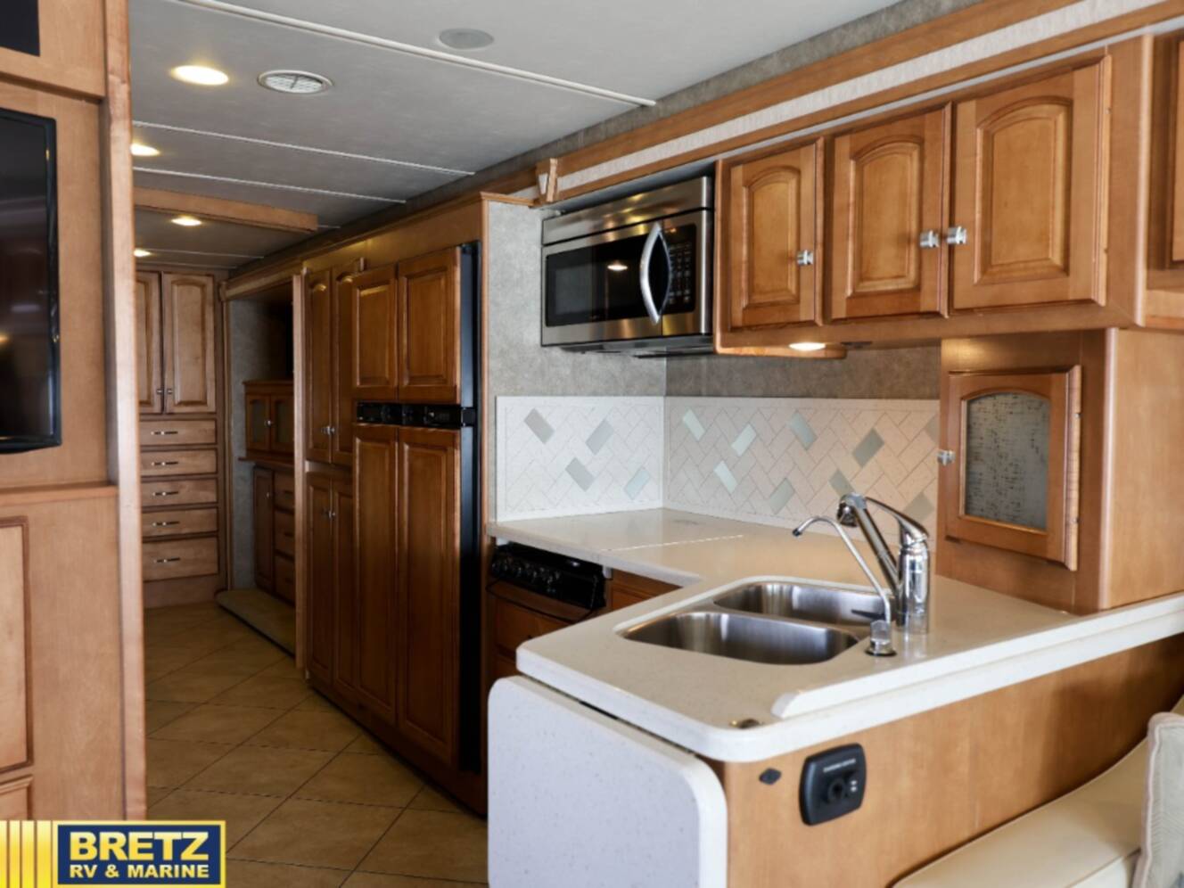 A photo of this 2014 Winnebago Adventurer 35P