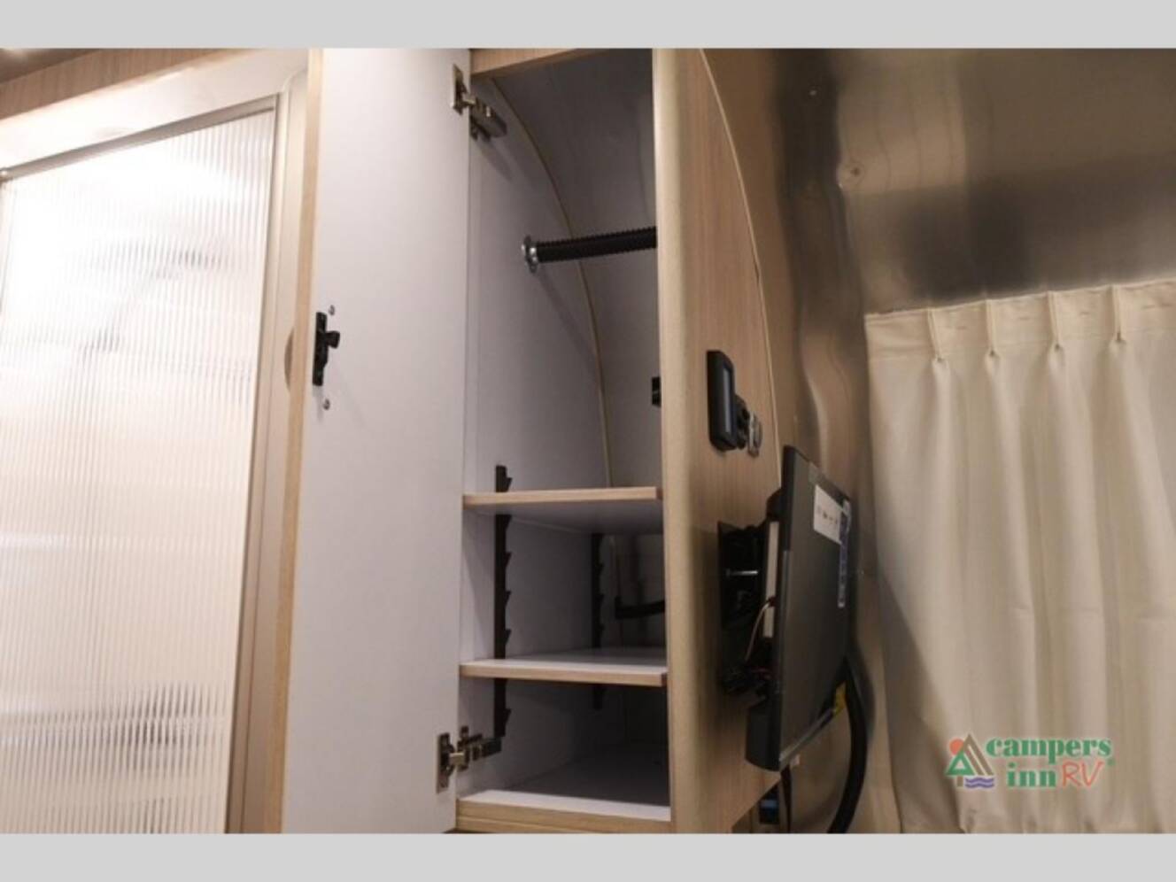 A photo of this 2027 Airstream Globetrotter 27FB